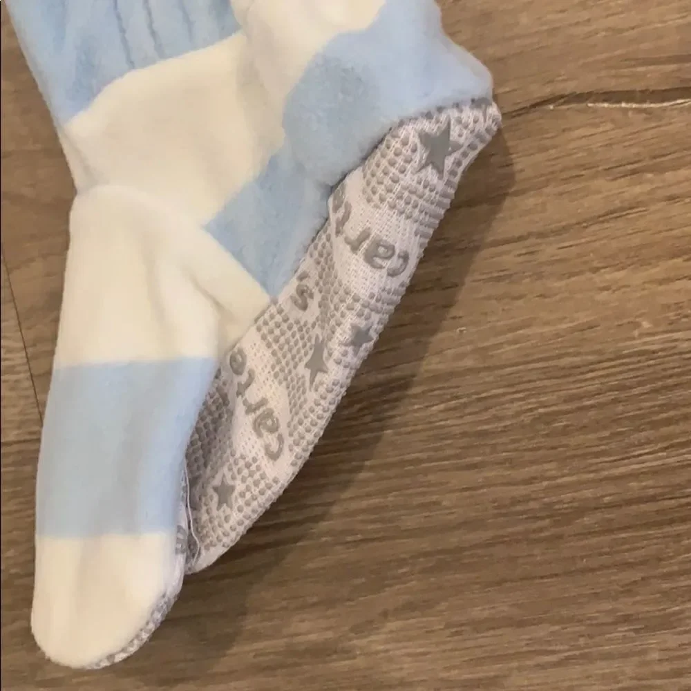 Carter’s onesie sleeps wear